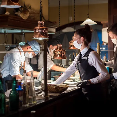 Hotel Kempinski Grand Arena 5*