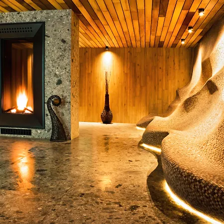 Хотел Kempinski Grand Arena 5*