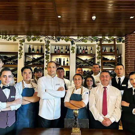 Kempinski Grand Arena Банско