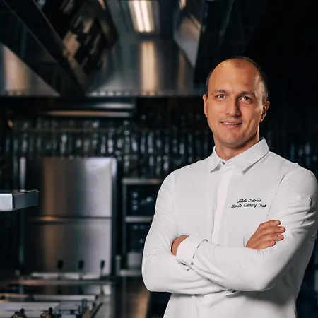 Kempinski Grand Arena Хотел 5*